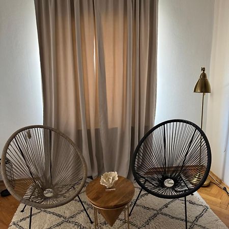 Leone Apartments With Free Parking Pola Esterno foto
