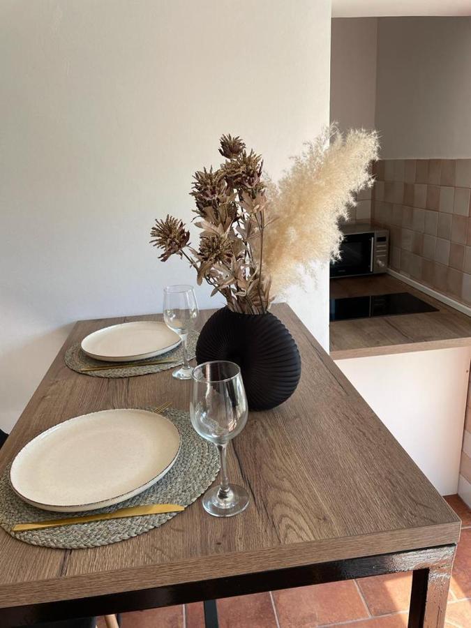 Leone Apartments With Free Parking Pola Esterno foto