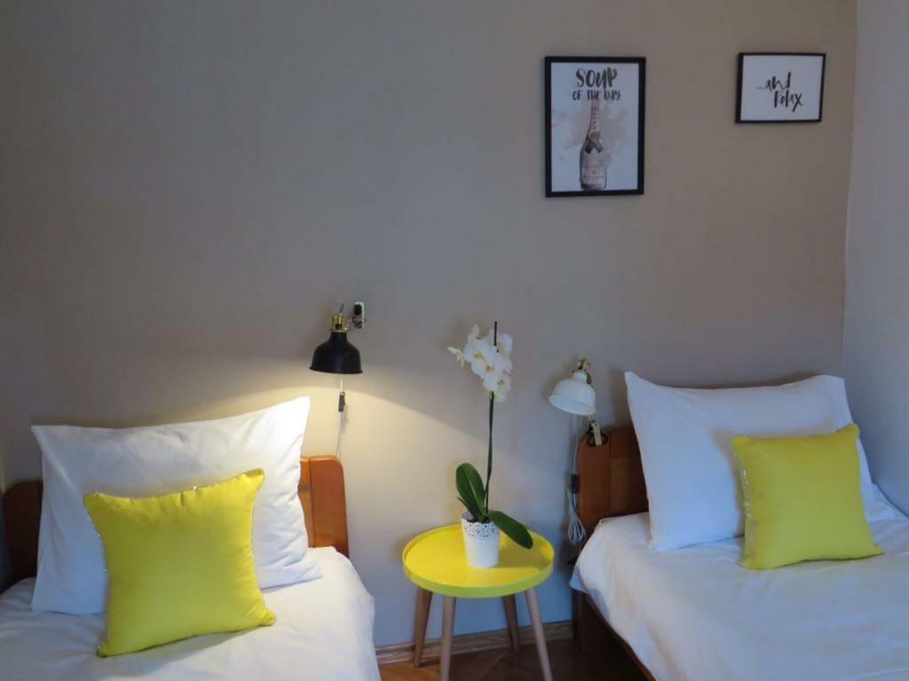 Leone Apartments With Free Parking Pola Esterno foto